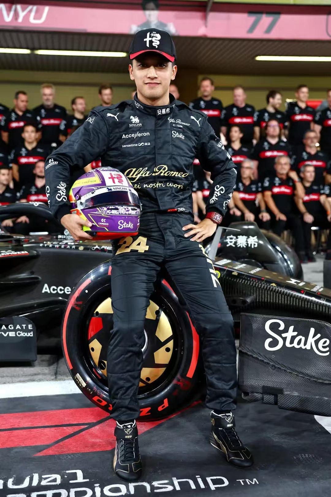 pg电子-雷诺车队鏖战红牛二队，周冠宇惊艳四座